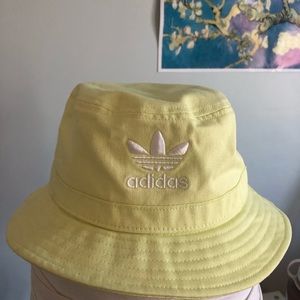 Adidas bucket hat